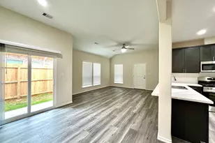 863 B Arbor Pines Ct, Conroe, TX 77303 - Photo 6