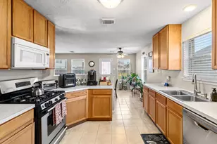 3438 Coldwater Canyon Ln, Katy, TX 77449 - Photo 8