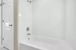 408 Speed St, Wharton, TX 77488 - Photo 4