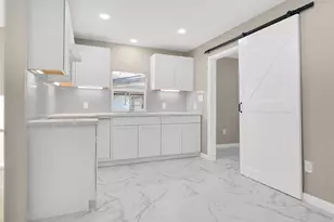 408 Speed St, Wharton, TX 77488 - Photo 6