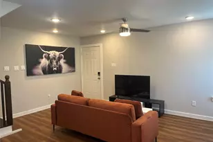 8330 Parker Rd, Houston, TX 77078 - Photo 6