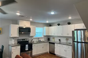 8330 Parker Rd, Houston, TX 77078 - Photo 2