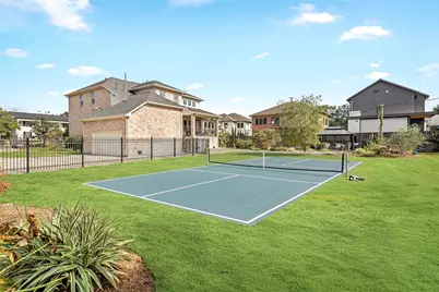 5319 Braesheather Drive, Houston, TX 77096 - Photo 2