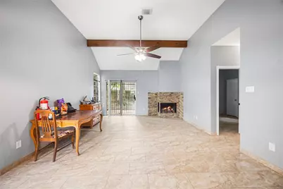 8107 Summer Trail Drive, Houston, TX 77040 - Photo 4