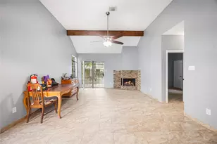 8107 Summer Trail Dr, Houston, TX 77040 - Photo 4