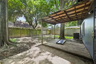 8107 Summer Trail Dr, Houston, TX 77040 - Photo 20