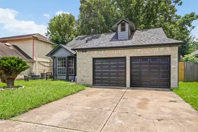 8107 Summer Trail Drive, Houston, TX 77040 - Photo 2