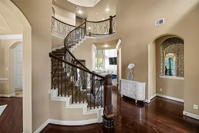 114 Tehama Place, Montgomery, TX 77316 - Photo 2