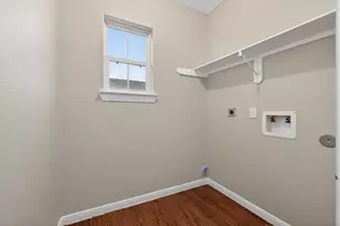 2212 Victory St, Galveston, TX 77551 - Photo 4