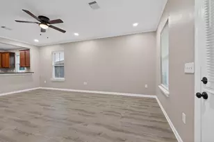 2212 Victory St, Galveston, TX 77551 - Photo 2