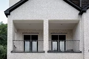 3918 Floyd St, Houston, TX 77007 - Photo 2