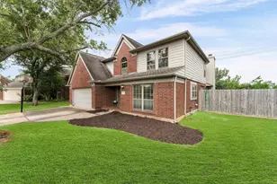 10822 Spruce Dr S, La Porte, TX 77571 - Photo 4