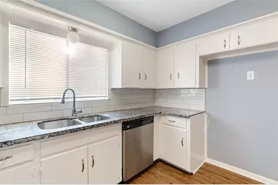 10502 Royal Oaks Drive, Houston, TX 77016 - Photo 6