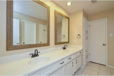 3027 Colonial Drive, Sugar Land, TX 77479 - Photo 20