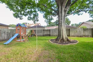 3027 Colonial Dr, Sugar Land, TX 77479 - Photo 30