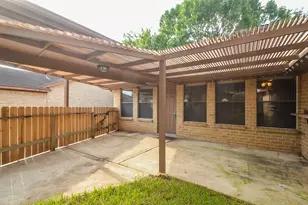 3027 Colonial Dr, Sugar Land, TX 77479 - Photo 28