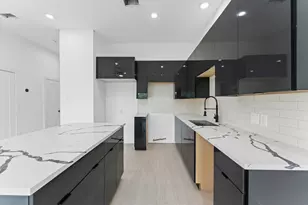 3135 Crane St, Houston, TX 77026 - Photo 8