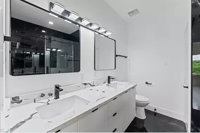 3135 Crane St Unit A, Houston, TX 77026 - Photo 12
