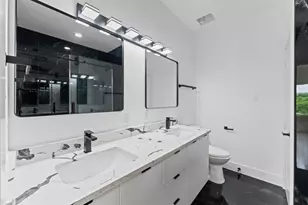 3135 Crane St, Houston, TX 77026 - Photo 12