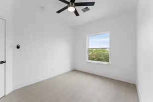 3135 Crane St, Houston, TX 77026 - Photo 16