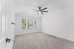 10201 Forest Spring Ln, Pearland, TX 77584 - Photo 12