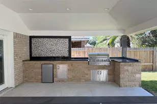 10201 Forest Spring Ln, Pearland, TX 77584 - Photo 28