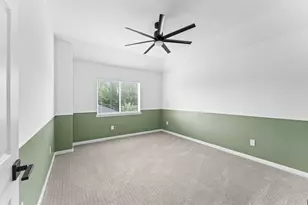 10201 Forest Spring Ln, Pearland, TX 77584 - Photo 10