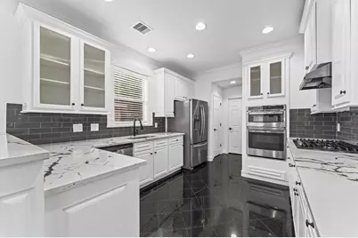 10201 Forest Spring Lane, Pearland, TX 77584 - Photo 8