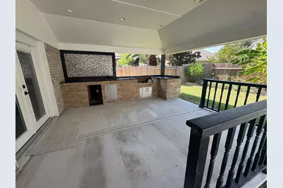 10201 Forest Spring Lane, Pearland, TX 77584 - Photo 24