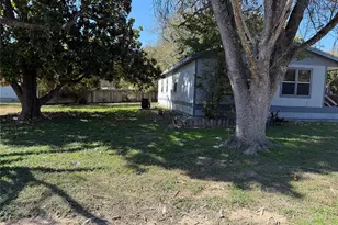 114 Willow, , TX 78123 - Photo 14