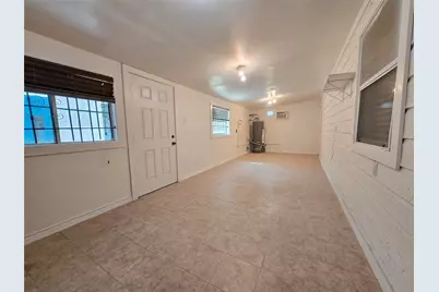 9621 Sweetwater Lane, Houston, TX 77037 - Photo 8