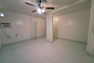 9621 Sweetwater Ln, Houston, TX 77037 - Photo 10