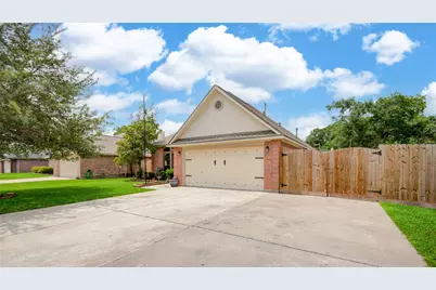 1000 Cardinal Drive, Richwood, TX 77566 - Photo 36