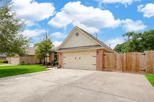 1000 Cardinal Dr, Richwood, TX 77566 - Photo 36
