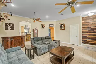 1000 Cardinal Dr, Richwood, TX 77566 - Photo 8