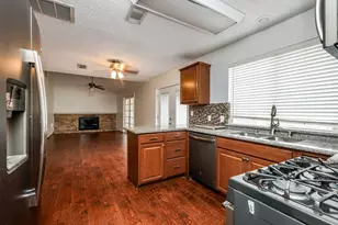 3206 Settlers Way Blvd, Sugar Land, TX 77479 - Photo 10