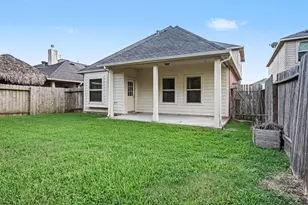 5127 Gulf Stream Ln, Bacliff, TX 77518 - Photo 18