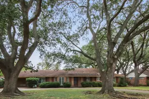 907 Gondola St, Sugar Land, TX 77478 - Photo 1