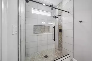 938 A&b South Ln, Houston, TX 77088 - Photo 20