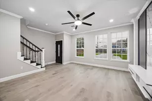 938 A&b South Ln, Houston, TX 77088 - Photo 10