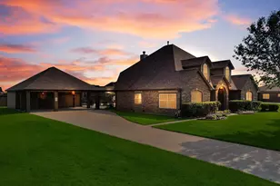 14865 Lisa Ln, Beaumont, TX 77713 - Photo 2