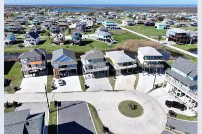 1991 Royalville Court, Crystal Beach, TX 77650 - Photo 36