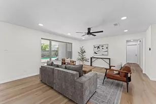 2914 Riata Ln, Houston, TX 77043 - Photo 6