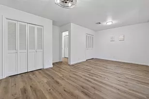 5530 Holly St, Houston, TX 77081 - Photo 28