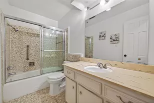 5530 Holly St, Houston, TX 77081 - Photo 24