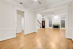 2004 Nantucket Dr, Houston, TX 77057 - Photo 12