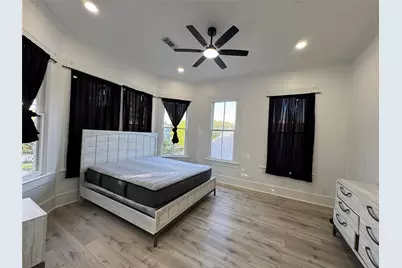 3215 Avenue P 1/2, Galveston, TX 77550 - Photo 24