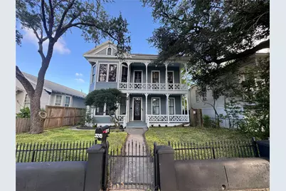 3215 Avenue P 1/2, Galveston, TX 77550 - Photo 1