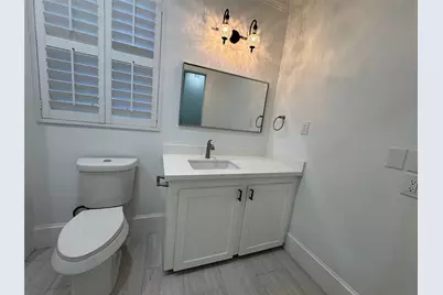 3215 Avenue P 1/2, Galveston, TX 77550 - Photo 16