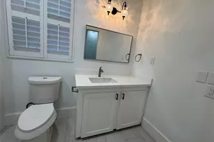 3215 Ave P 1/2, Galveston, TX 77550 - Photo 16